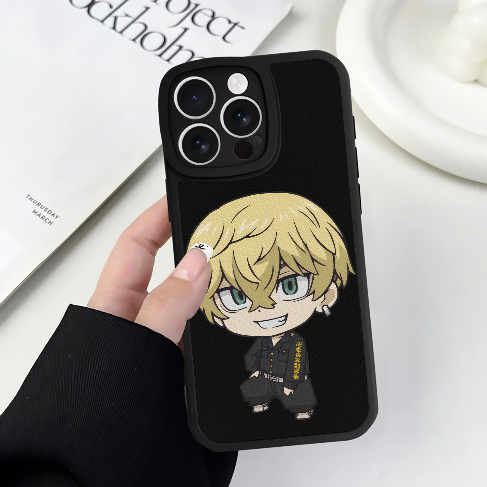 （画像用） 東京リベンジャーズ Tokyo Revengers 【iPhone 16シリーズ対応】シリコンスマホケース（レザー調） 材質：シリコン